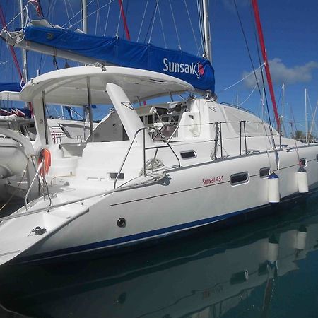 Tahiti Sail And Dive Hotel Vaitape Eksteriør billede