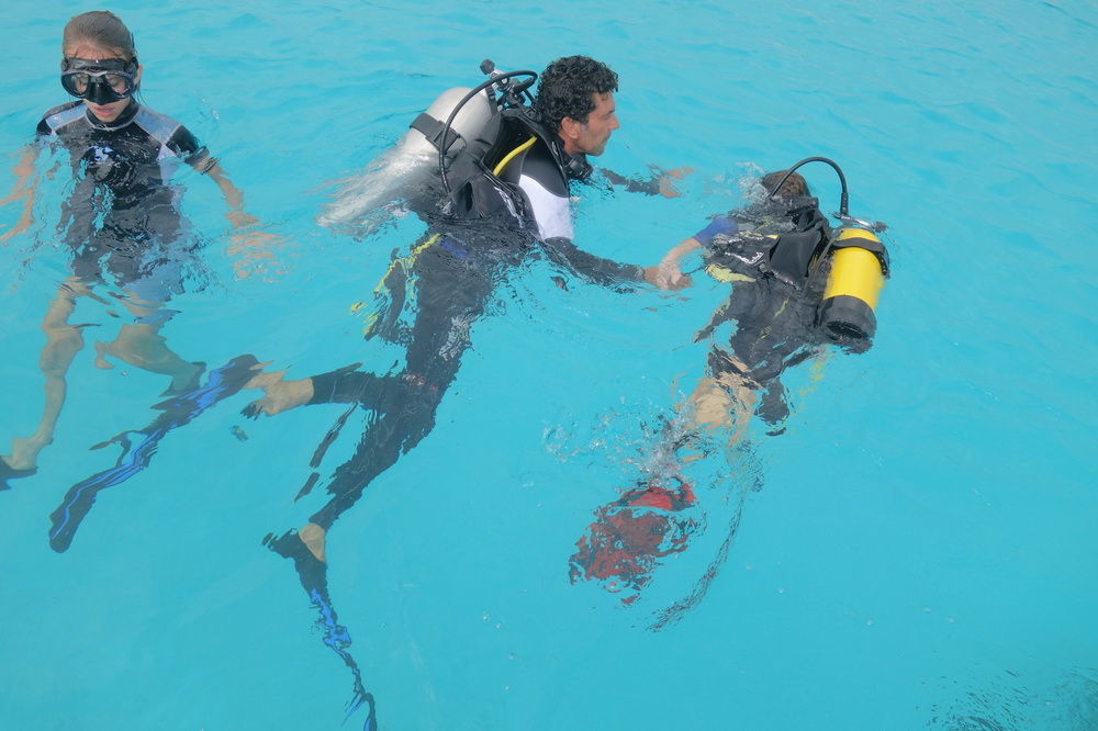 Tahiti Sail And Dive Hotel Vaitape Eksteriør billede
